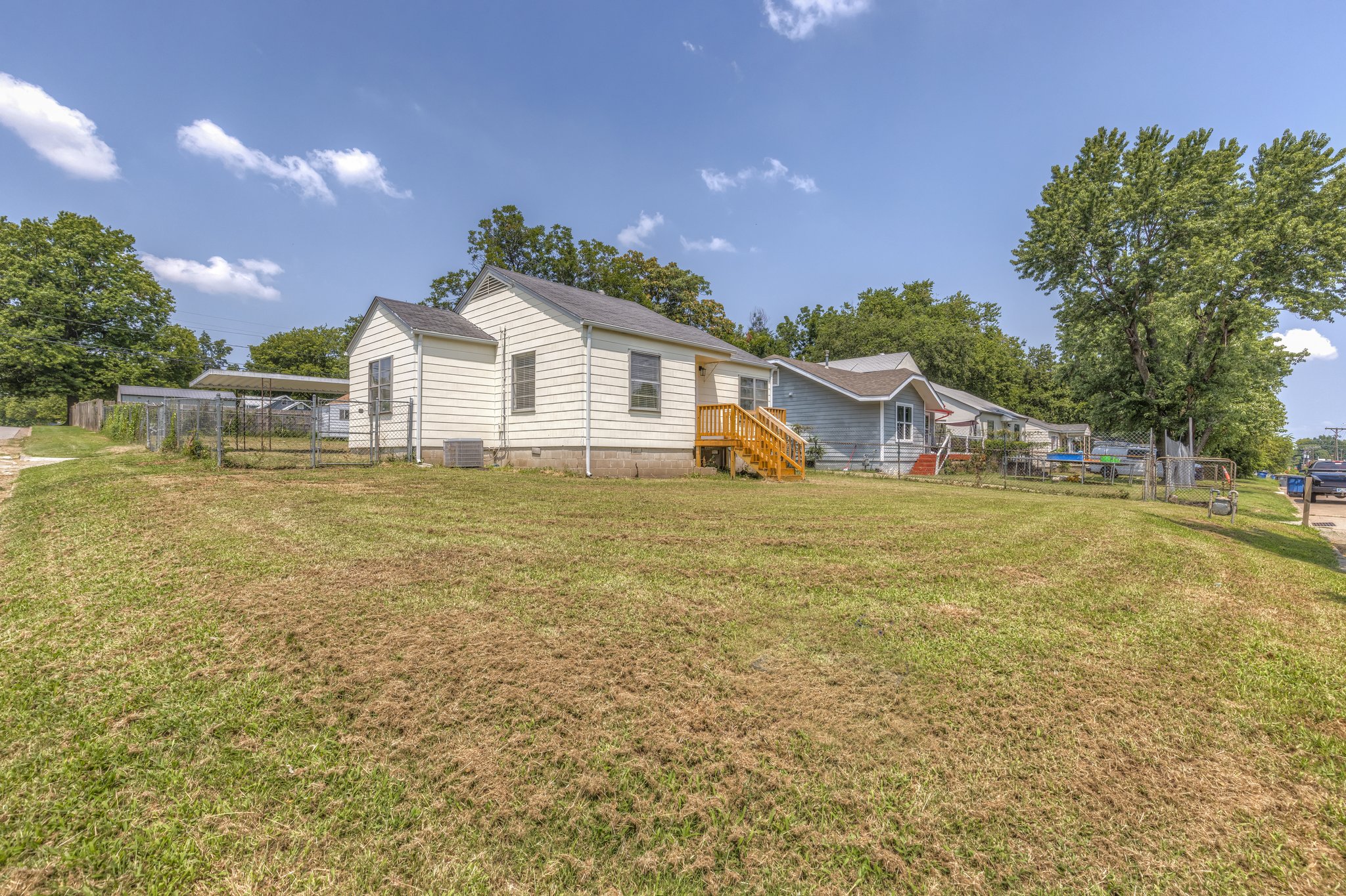 60 South Urbana Avenue